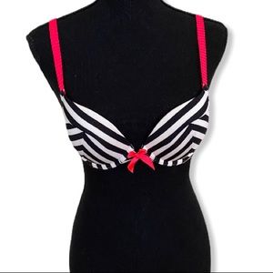 Victoria’s Secret Very Sexy Push-up Bra